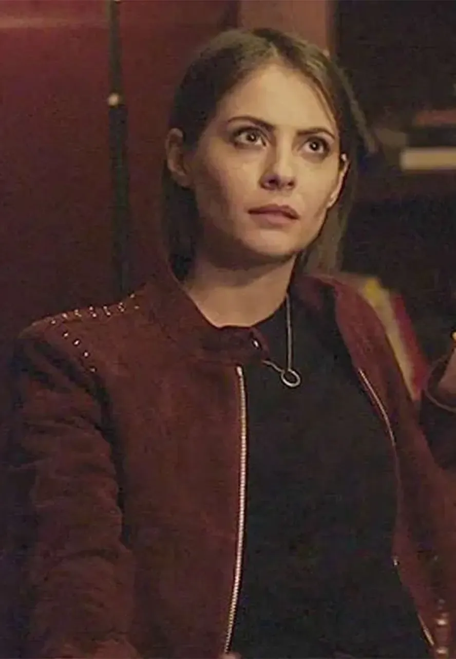 Arrow S05 Thea Queen Studded Suede Jacket arrow 5 willa holland red suede biker jacket