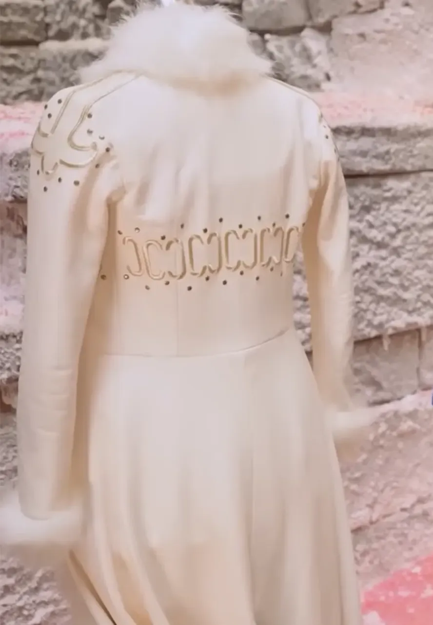 One Piece S02 Lera Abova White Leather Coat one piece s02 white coat