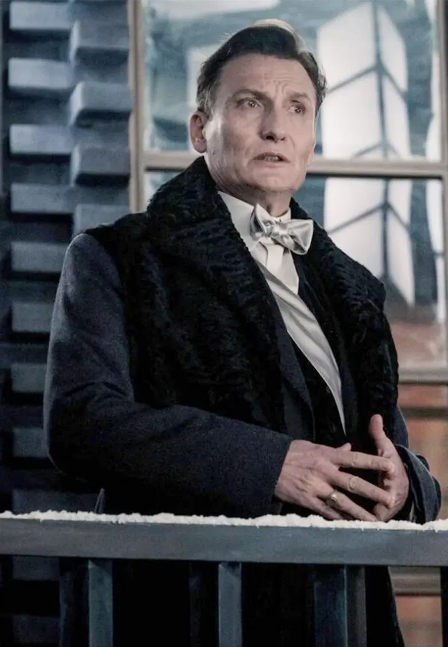 Fantastic Beasts The Secrets of Dumbledore Anton Vogel Coat dumbledore coat
