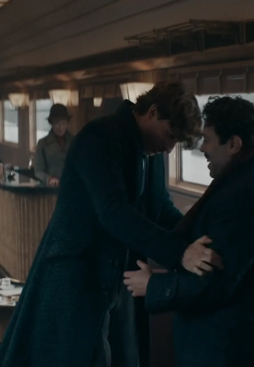 Fantastic Beasts The Secrets of Dumbledore Newton Scamander Blue Wool Coat fantastic beasts eddie redmayne black coat