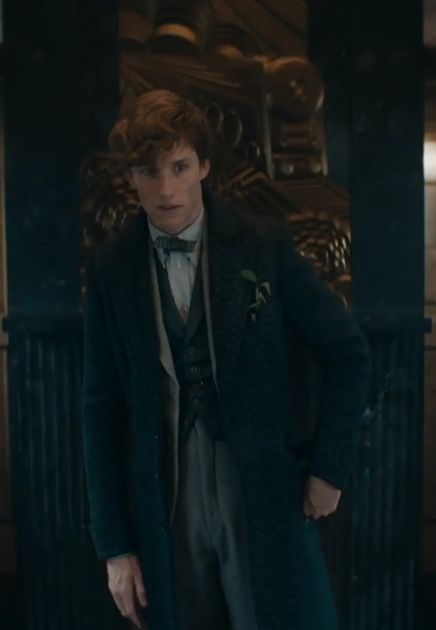 Fantastic Beasts The Secrets of Dumbledore Newton Scamander Blue Wool Coat fantastic beasts eddie redmayne wool coat