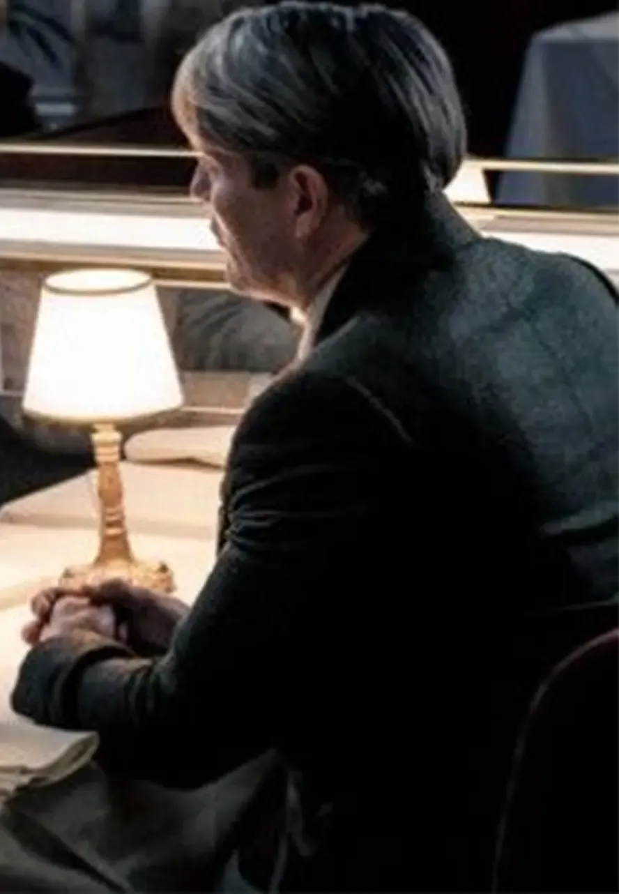 Gellert Grindelwald Fantastic Beasts The Secrets of Dumbledore Black Wool Blazer mads mikkelsen black wool blazer