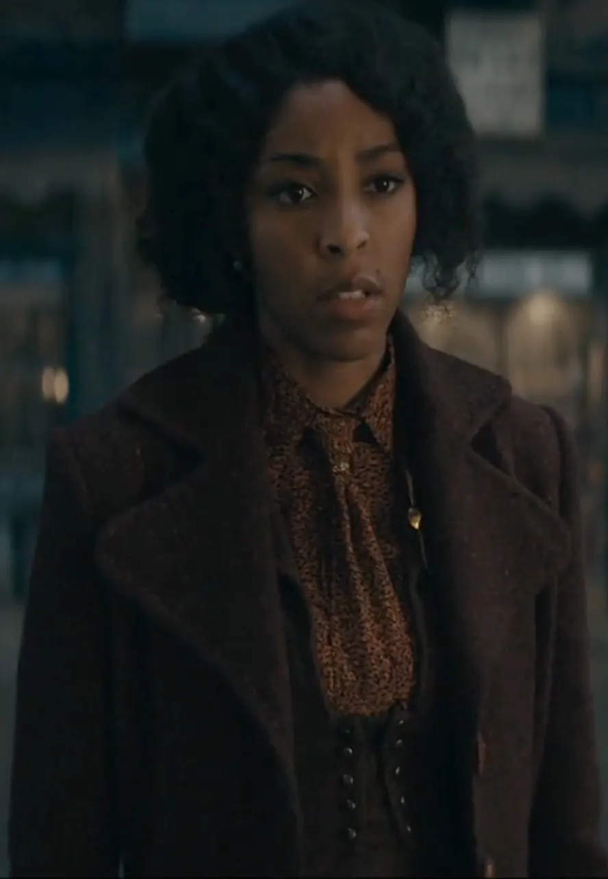 Fantastic Beasts The Secrets of Dumbledore Jessica Williams Coat maroon wool coat