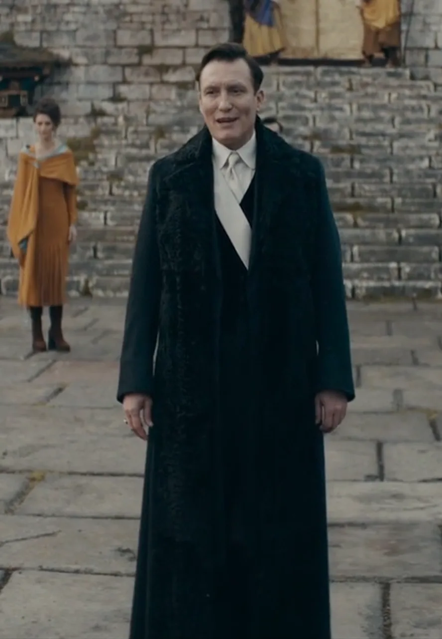 Fantastic Beasts The Secrets of Dumbledore Anton Vogel Coat the secrets of dumbledore black coat