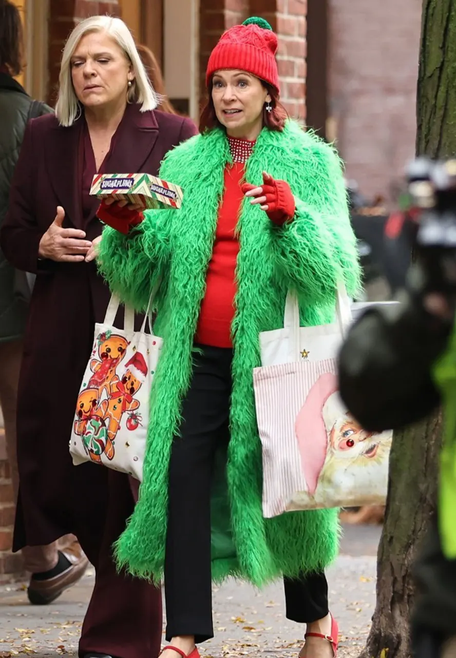 Elsbeth S02 Carrie Preston Green Faux Fur Coat carrie preston faux fur coat