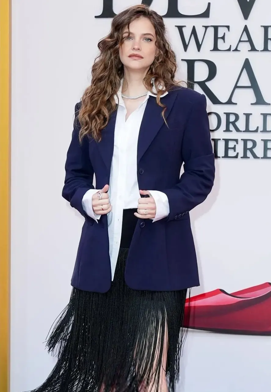 The Devil Wears Prada 2 Barbara Palvin Blazer the devil wears prada 2 blazer