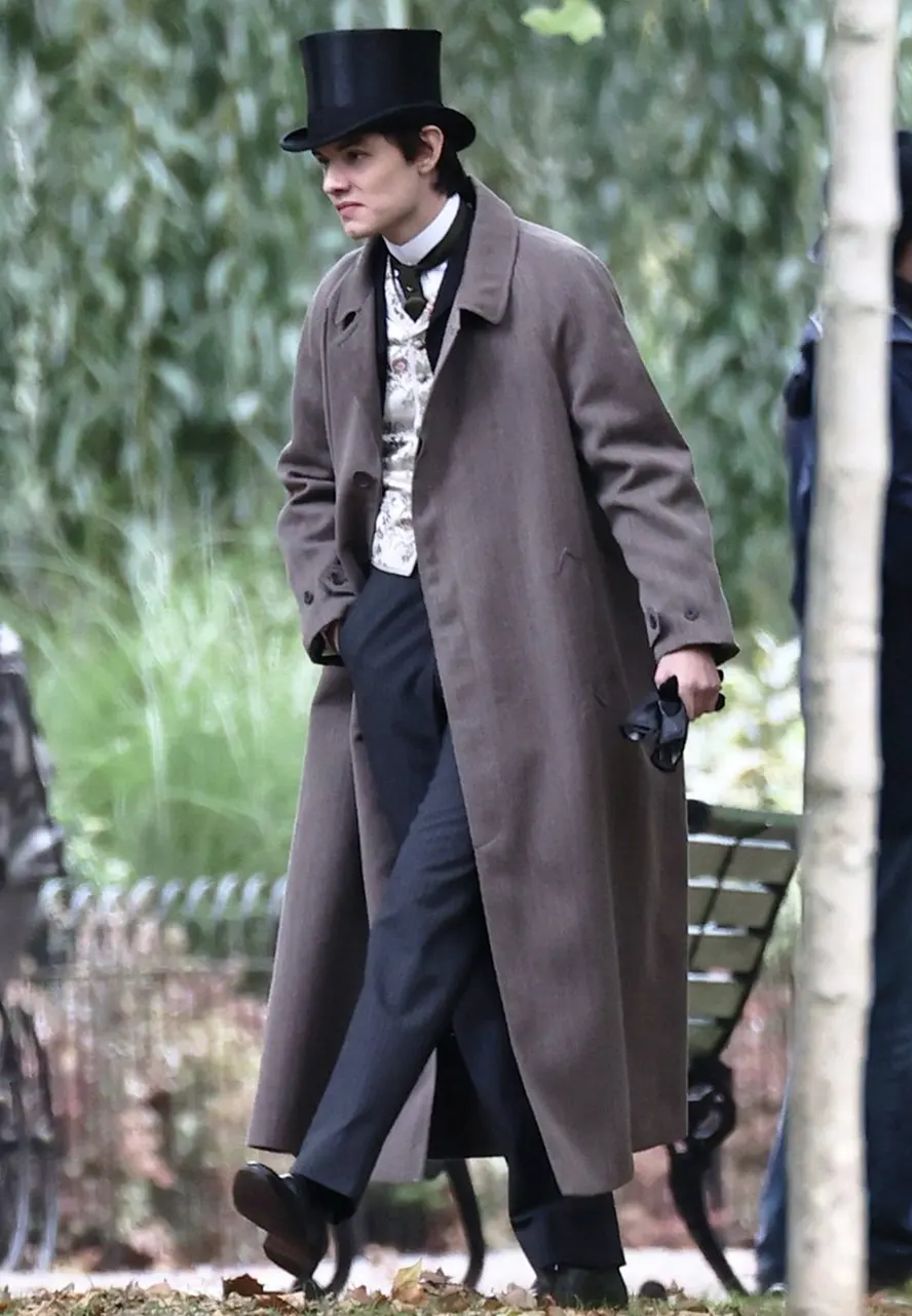 Louis Partridge Enola Holmes 2 Grey Coat louis partridge coat