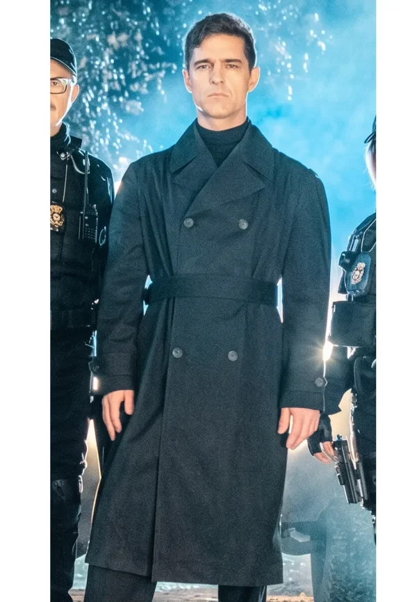 pedro alonso black coat