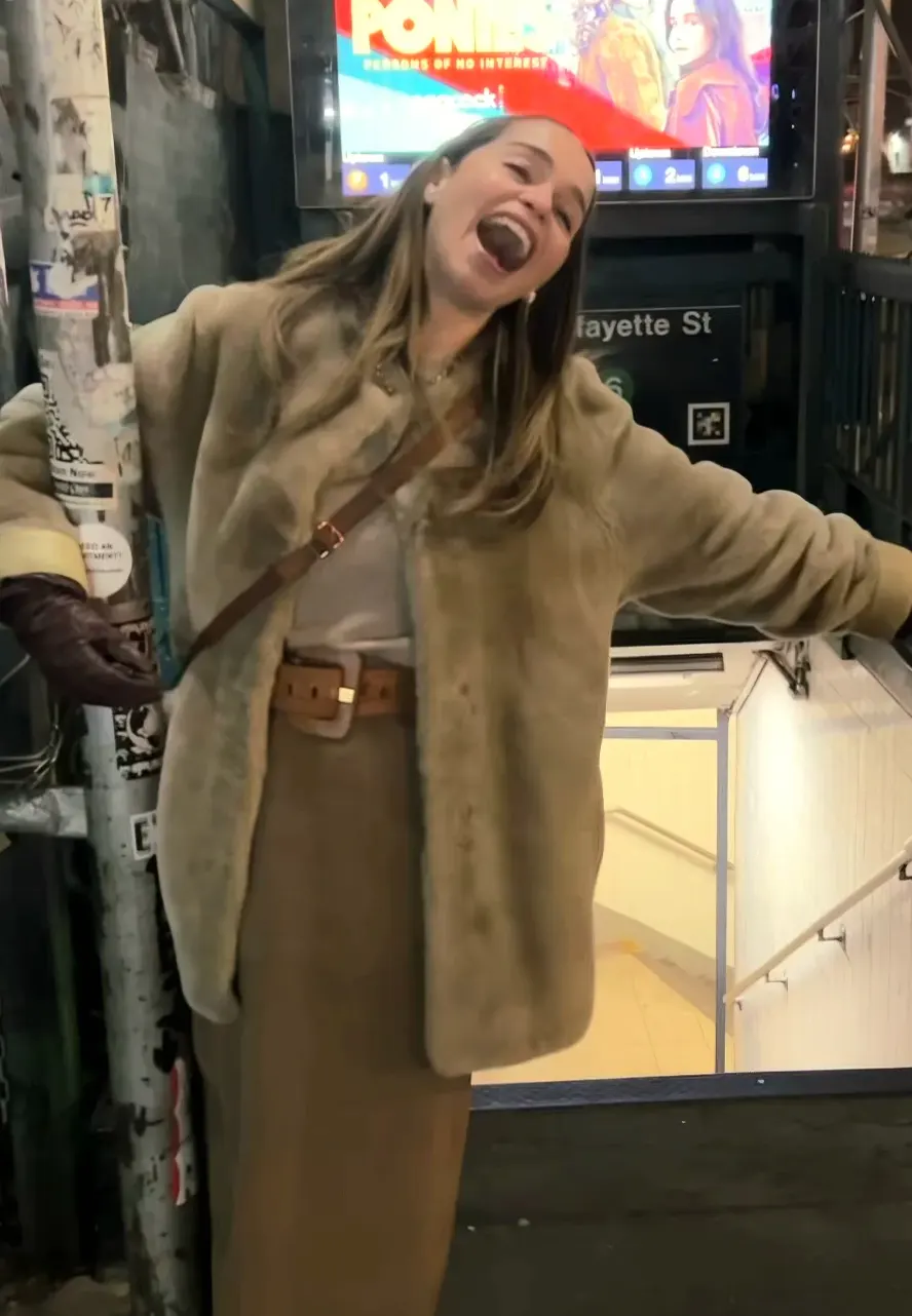 Ponies S01 Emilia Clarke Faux Fur Coat ponies emilia clarke faux fur coat