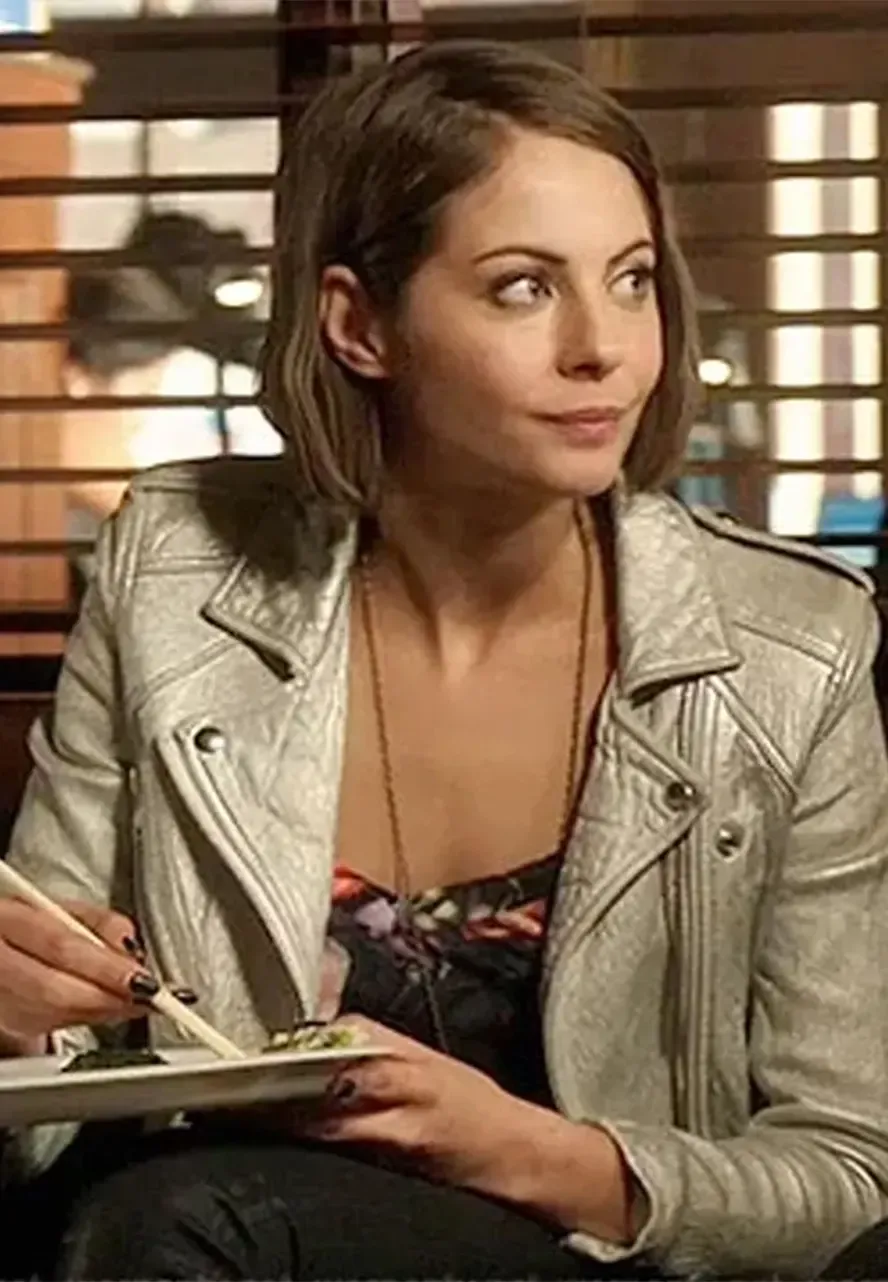 Arrow S04 Thea Queen Silver Leather Jacket willa holland silver leather jacket
