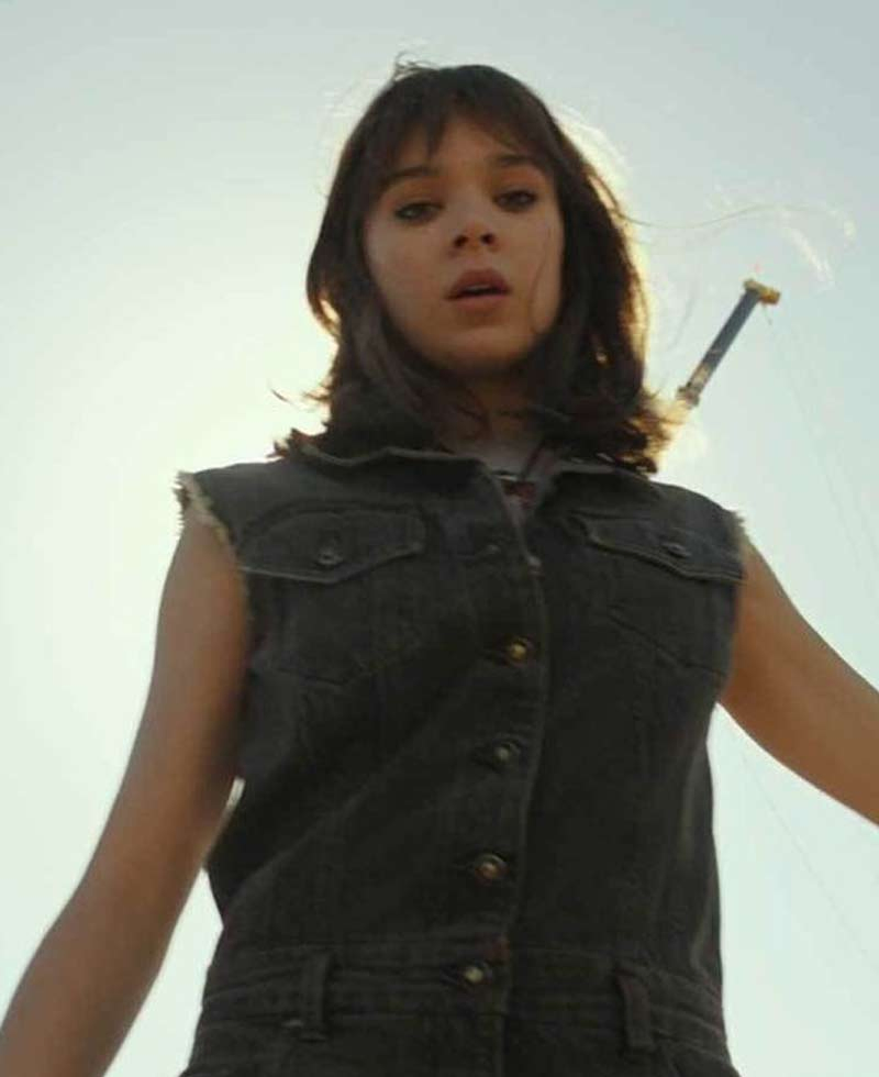 Hailee Steinfeld Bumblebee Vest