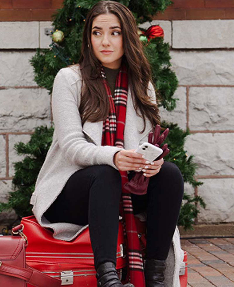 Dashing Home for Christmas Paniz Zade Coat Dashing Home for Christmas Paniz Zade Coat