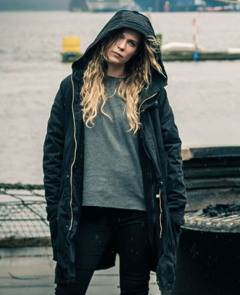 Deadwind Pihla Viitala Black Coat with Hood Deadwind Pihla Viitala Black Coat with Hood - Image 2