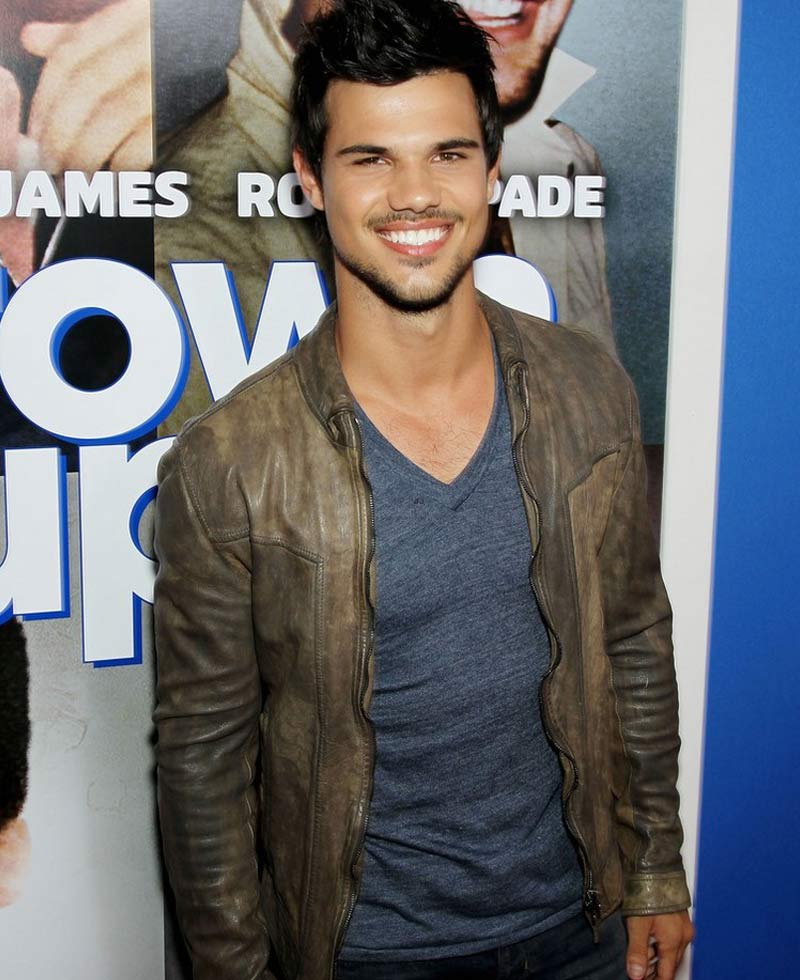 Taylor Lautner Grown Ups 2 Premiere Distressed Leather Jacket Taylor Lautner Grown Ups 2 Premiere Distressed Leather Jacket - Image 6