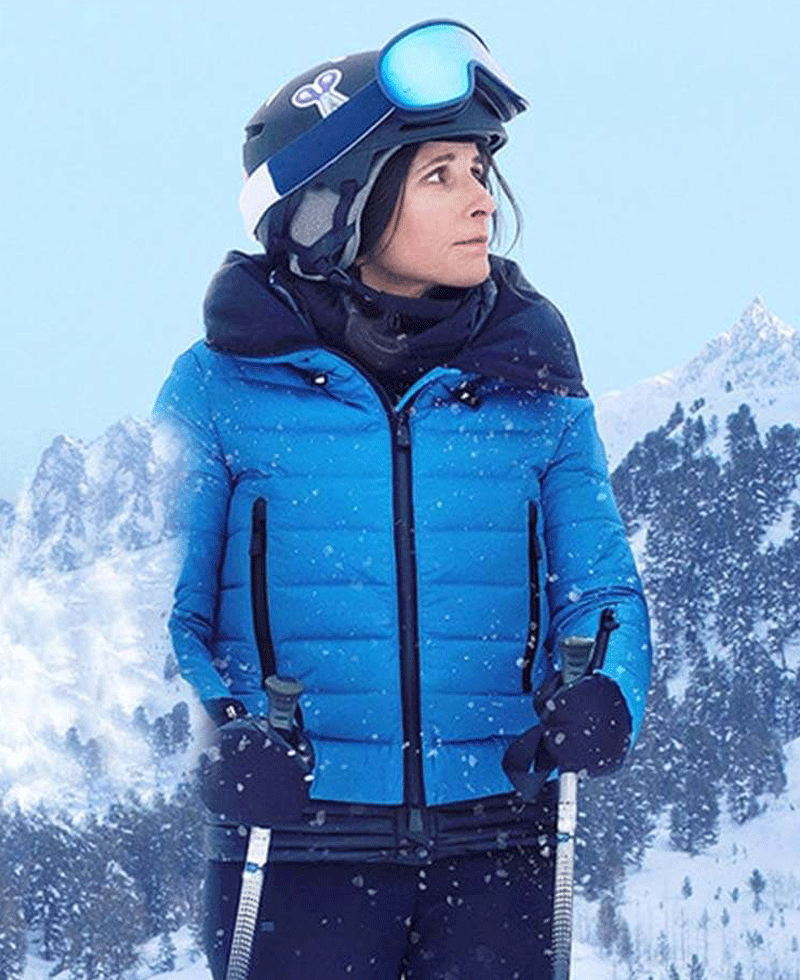 Julia Louis Dreyfus Downhill Blue Puffer Jacket Julia Louis Dreyfus Downhill Blue Puffer Jacket