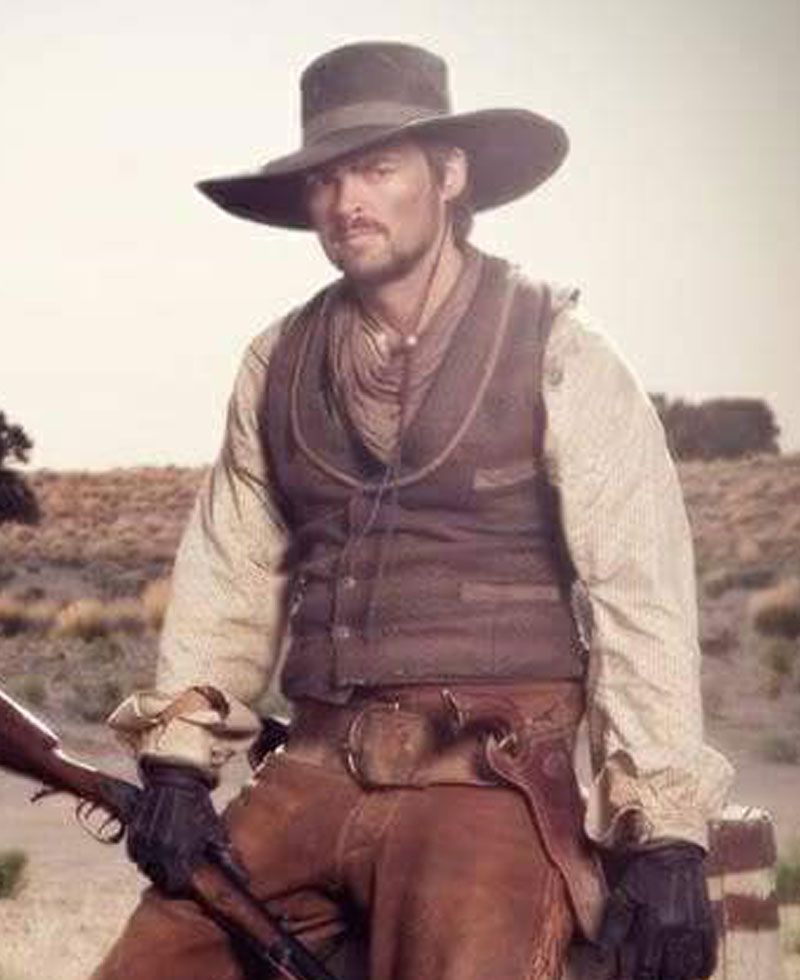 Karl Urban Comanche Moon Brown Vest Karl Urban Comanche Moon Brown Vest - Image 3