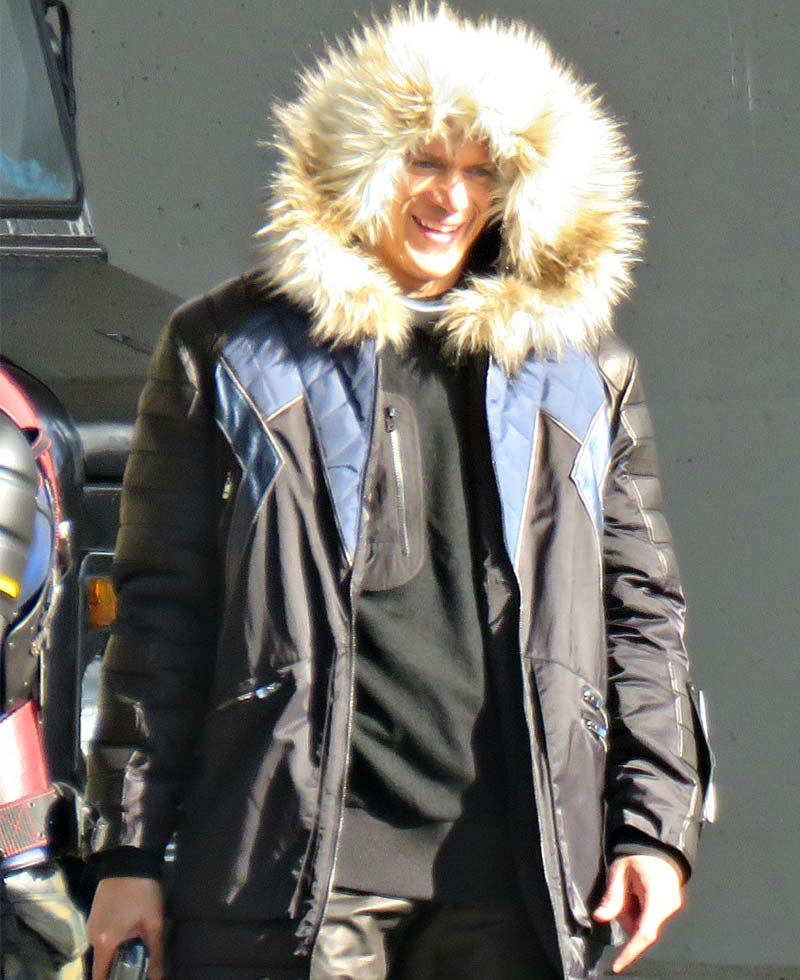 Legends of Tomorrow Captain Citizen Cold Parka Legends of Tomorrow Captain Citizen Cold Parka - Image 9