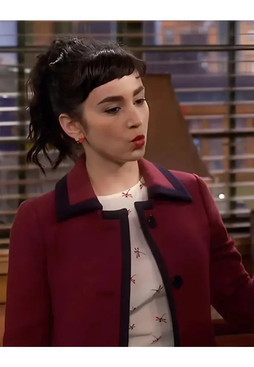 Molly Ephraim Last Man Standing Red Wool Coat Molly Ephraim Last Man Standing Red Wool Coat - Image 2