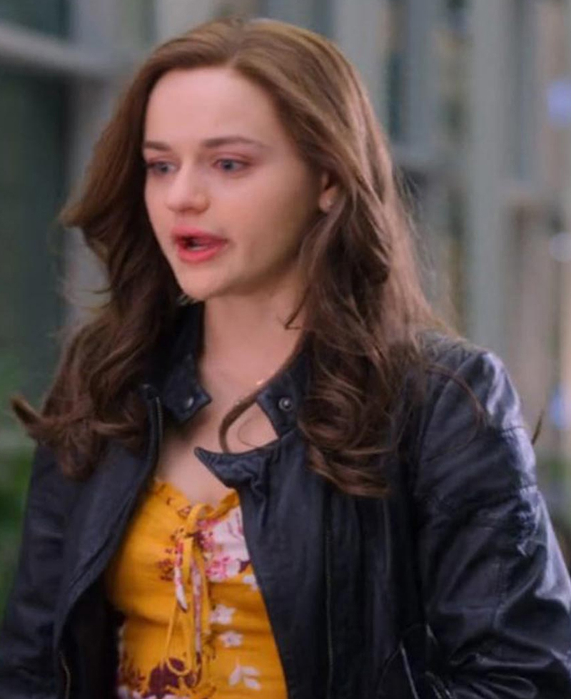 Joey King The Kissing Booth 2 Black Leather Jacket Joey King The Kissing Booth 2 Black Leather Jacket - Image 2