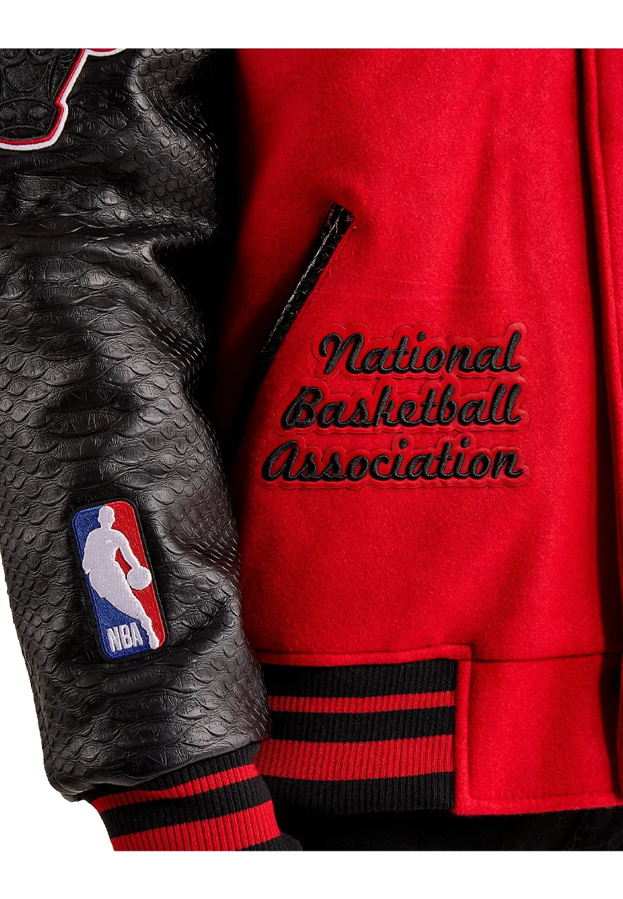Pro Standard Chicago Bulls Varsity Jacket Pro Standard Chicago Bulls Varsity Jacket - Image 3