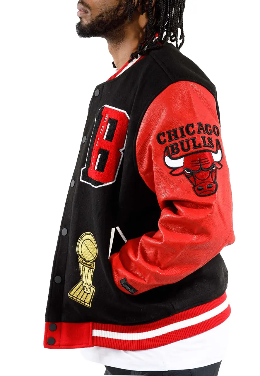 Standard NBA Chicago Bulls Varsity Jacket Standard NBA Chicago Bulls Varsity Jacket - Image 4